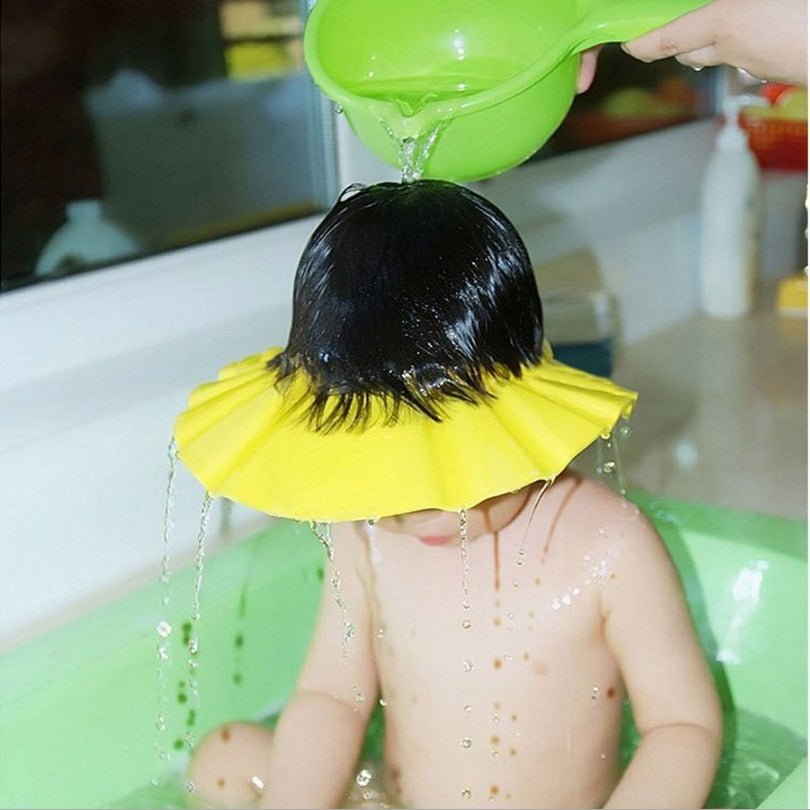 Visière chapeau pour douche bébé I ShampooCap™ - Materna4ever