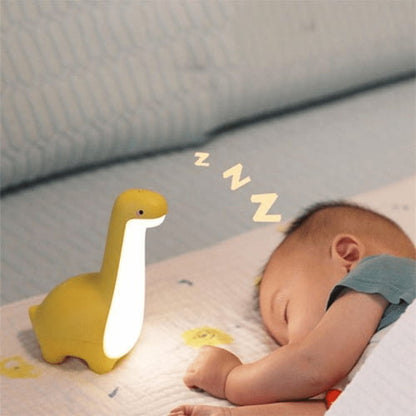 bebe dort profondement a cote d un bebe veilleuse de lumiere tres doux