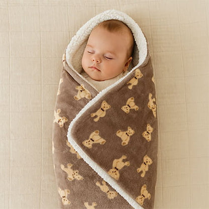 couverture bebe brun bebe emmaillote dort