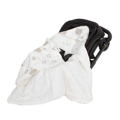 couverture enveloppante au motif elephant gris ideale comme nid d ange siege auto pour garder bebe au chaud