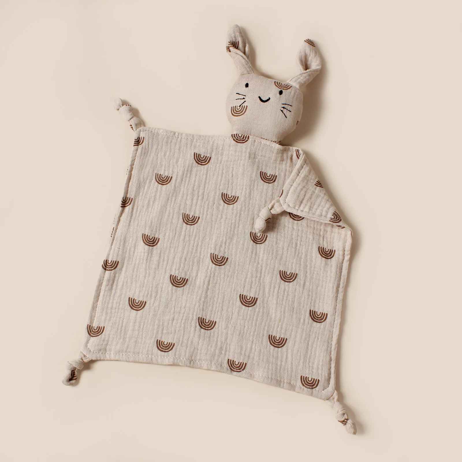doudou chat avec petits traits magnifique pour les bebe 