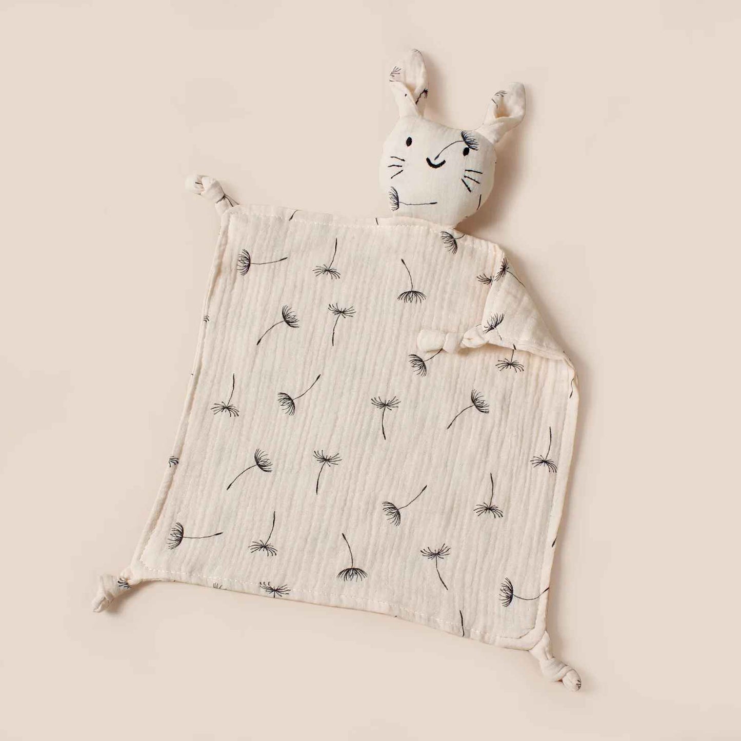 doudou chat simple avec petits motifs