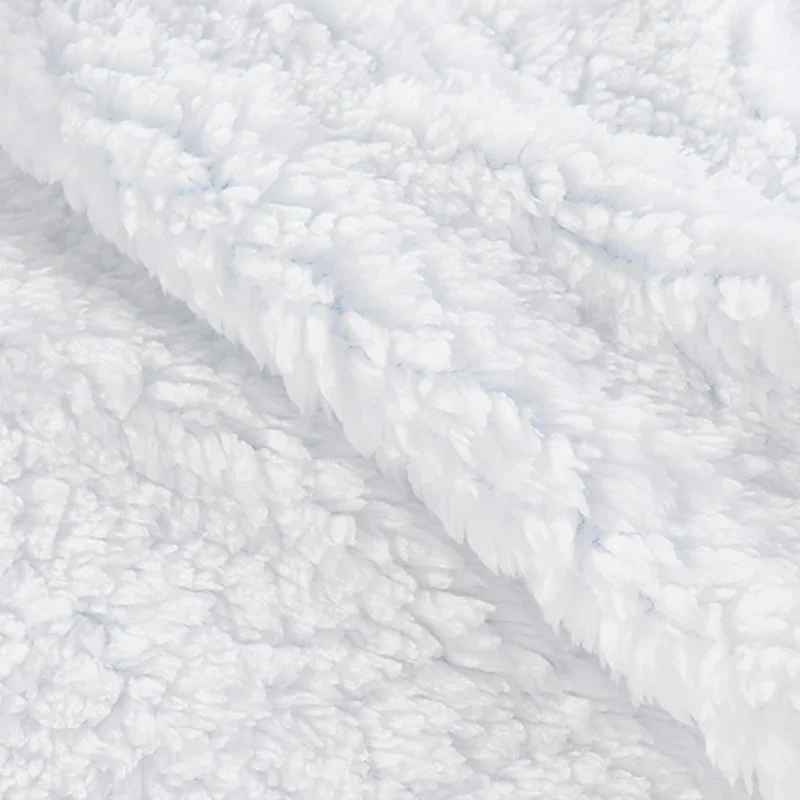 fabrique avec tissu moelleux et agreable autouche ce nid d ange respecte la peau delicate des tout petits