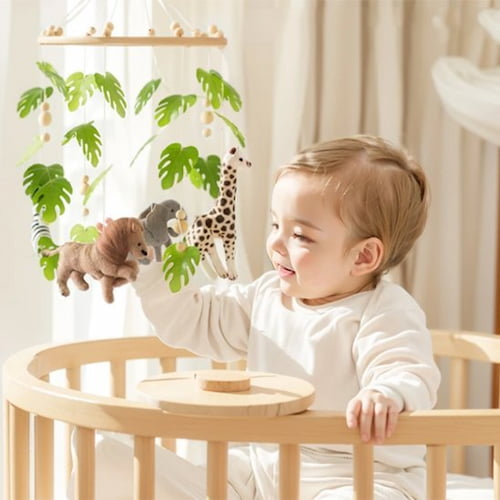 Mobile bébé Safari avec animaux suspendus, éveillant la curiosité de bébé