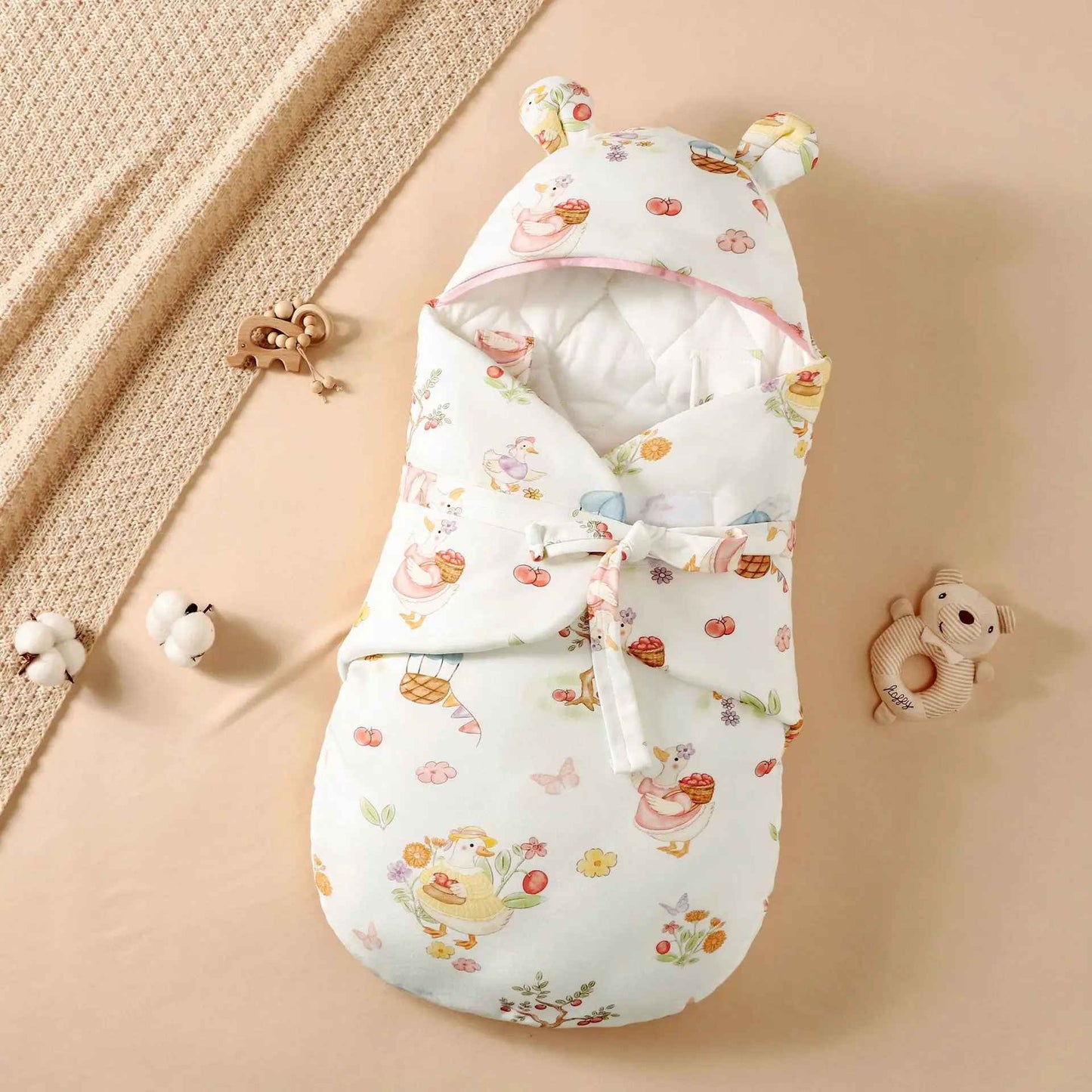 nid d ange bebe a capuche avec motif ferme rembourre et a fermeture nouee